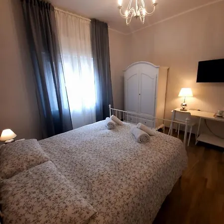 ベッド・アンド・ブレックファスト Casa Pasteur A Due Passi Da Ostuni