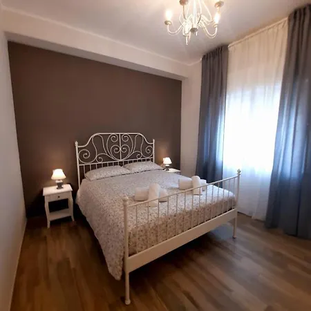 ベッド・アンド・ブレックファスト Casa Pasteur A Due Passi Da Ostuni カロヴィーニョ