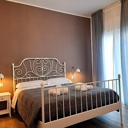 ベッド・アンド・ブレックファスト Casa Pasteur A Due Passi Da Ostuni カロヴィーニョ